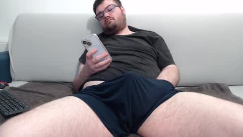 Snapshot of azer912 chatting on February 9, 2025, 9:58 am Azer online show from February 9, 2025, 9:58 am