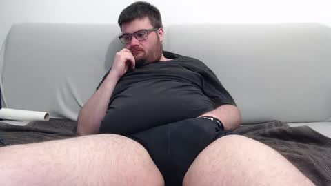 Snapshot of azer912 chatting on February 11, 2025, 9:14 pm Azer online show from February 11, 2025, 9:14 pm