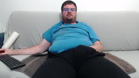 Snapshot of azer912 chatting on September 27, 2025, 10:37 pm Azer online show from September 27, 2025, 10:37 pm