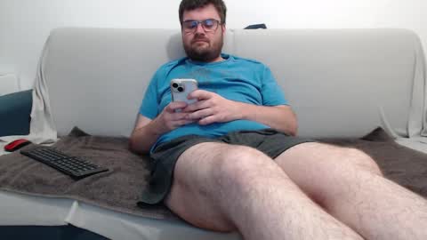 Snapshot of azer912 chatting on October 4, 2025, 3:32 pm Azer online show from October 4, 2025, 3:32 pm