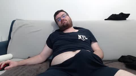 Snapshot of azer912 chatting on November 8, 2025, 10:04 am Azer online show from November 8, 2025, 10:04 am