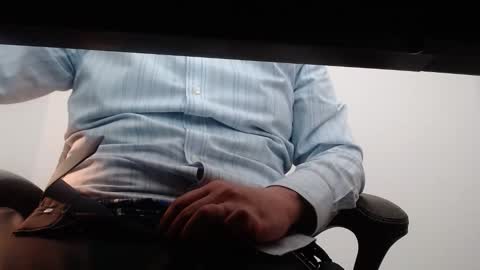 Snapshot of aznguy1138 chatting on April 10, 2026, 9:52 pm aznguy1138 online show from April 10, 2026, 9:52 pm