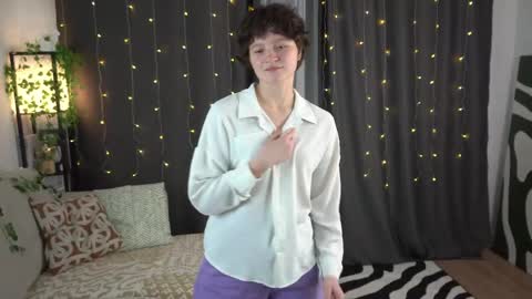 Lisha online show from May 10, 2026, 8:14 pm