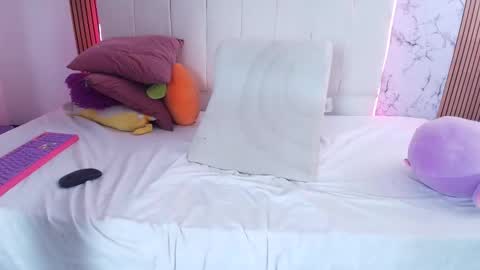 Snapshot of azul_horny chatting on June 4, 2026, 9:10 pm PRINCESS AZUL. online show from June 4, 2026, 9:10 pm
