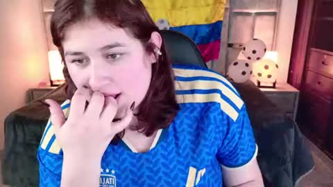Snapshot of azul_veraa chatting on June 26, 2026, 3:49 pm Azul online show from June 26, 2026, 3:49 pm
