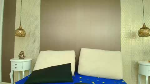 AZUL online show from April 4, 2026, 7:55 pm