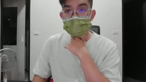 azuresea48 online show from October 7, 2025, 10:34 am