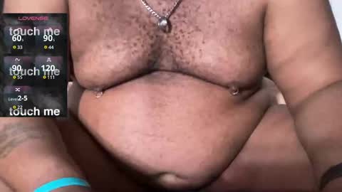 Snapshot of azzlikemine chatting on October 5, 2025, 5:28 am cjae online show from October 5, 2025, 5:28 am