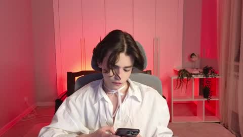 Elios online show from January 12, 2025, 6:59 pm