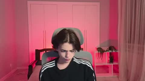 Elios online show from January 20, 2025, 7:57 pm