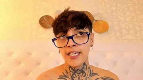 Anny online show from October 11, 2025, 11:47 pm