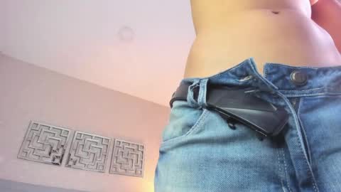 Anny online show from June 6, 2026, 4:06 am