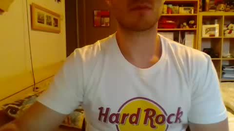 babacoolmagic online show from October 18, 2025, 4:19 pm