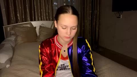 Anny Simpson online show from November 1, 2025, 12:07 pm