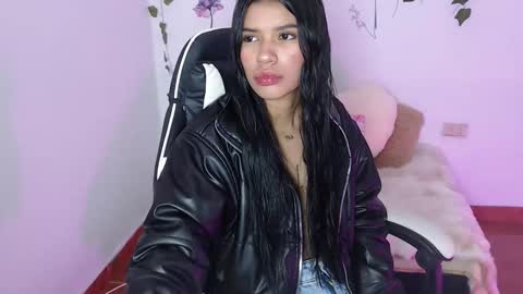Snapshot of babenik_777 chatting on November 3, 2025, 3:41 am babenik_777 online show from November 3, 2025, 3:41 am