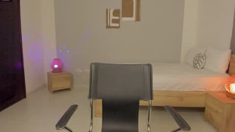 Snapshot of babesexy19_ chatting on December 18, 2024, 2:32 am itzell online show from December 18, 2024, 2:32 am