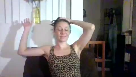 Snapshot of babetteohara chatting on September 11, 2025, 1:17 am Babette online show from September 11, 2025, 1:17 am