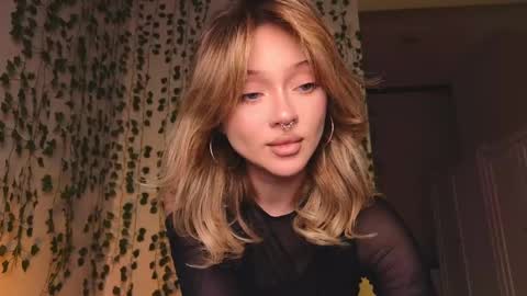 Snapshot of baby_adele chatting on February 11, 2025, 10:28 pm bb adele online show from February 11, 2025, 10:28 pm