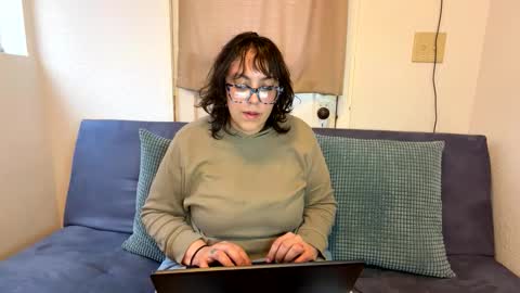 Snapshot of baby_bluu chatting on March 29, 2026, 1:27 am blue online show from March 29, 2026, 1:27 am