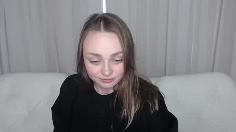 Snapshot of baby_emmaa chatting on January 23, 2025, 1:35 pm Baby emmaa online show from January 23, 2025, 1:35 pm