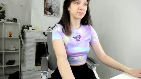 Snapshot of baby_evalena chatting on November 4, 2025, 5:17 am Evalena maybe just Eva online show from November 4, 2025, 5:17 am