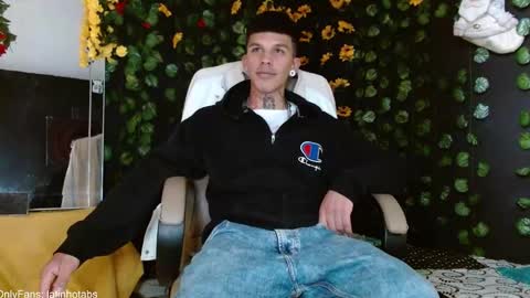 Snapshot of baby_gio chatting on December 19, 2024, 9:17 pm OF GxoXabs online show from December 19, 2024, 9:17 pm