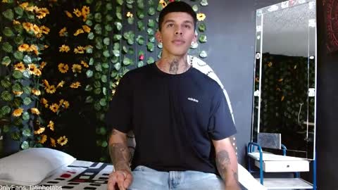 Snapshot of baby_gio chatting on January 23, 2025, 7:51 pm OF GxoXabs online show from January 23, 2025, 7:51 pm