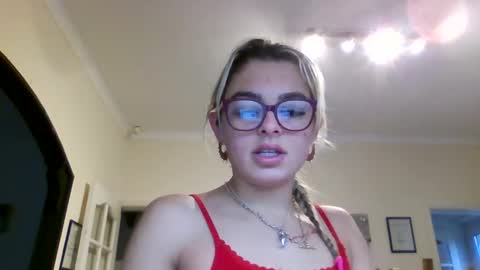 Snapshot of baby_girls2224 chatting on February 3, 2026, 9:14 am baby_girls2224 online show from February 3, 2026, 9:14 am