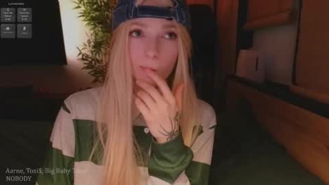 Snapshot of baby_gopn1k chatting on February 3, 2026, 5:16 am baby gopn1k online show from February 3, 2026, 5:16 am