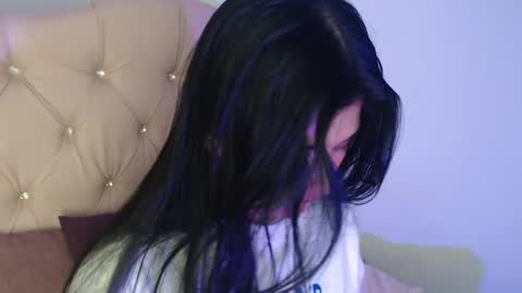 BABY HONEY online show from January 10, 2025, 4:33 am