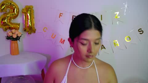 BABY HONEY online show from January 12, 2025, 3:17 am