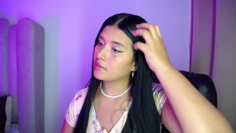 BABY HONEY online show from February 8, 2025, 2:36 am