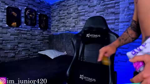 Snapshot of baby_junior420 chatting on September 22, 2025, 6:15 am Junior Independent Model online show from September 22, 2025, 6:15 am