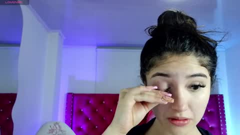 Nico online show from April 11, 2026, 10:41 am