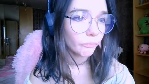 Alice online show from April 27, 2026, 8:45 am