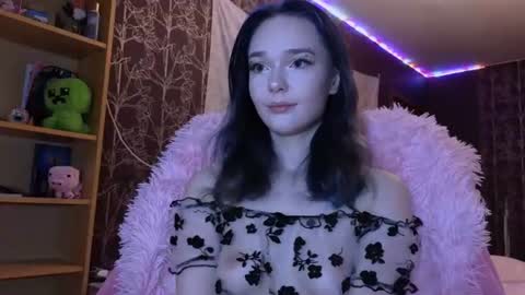 Snapshot of baby_onface chatting on June 16, 2026, 6:32 pm Alice online show from June 16, 2026, 6:32 pm
