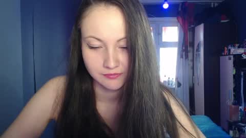 Ida and Kira online show from May 24, 2026, 3:11 am