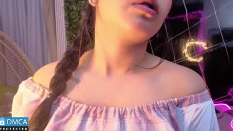 baby_sweet2010 online show from April 4, 2026, 1:59 am