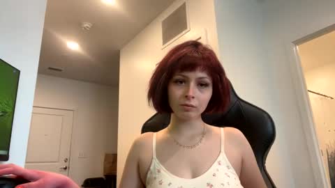 Snapshot of babyblue0194 chatting on February 14, 2025, 8:26 pm babybray online show from February 14, 2025, 8:26 pm