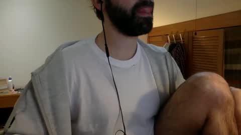 Snapshot of babyhardy chatting on December 17, 2024, 12:54 pm Tom A. online show from December 17, 2024, 12:54 pm