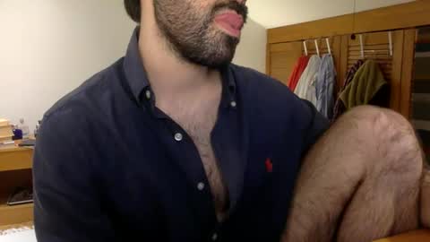 Tom A.    online show from November 16, 2025, 12:05 am