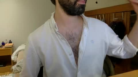 Tom A.    online show from November 26, 2025, 11:50 pm