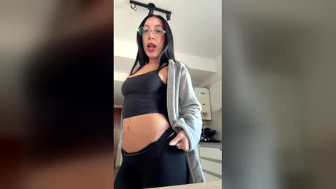 Baby Lola online show from May 19, 2026, 8:04 pm