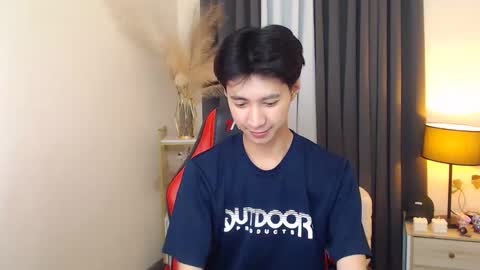 Snapshot of babymasterbater chatting on October 19, 2025, 7:47 pm call me james online show from October 19, 2025, 7:47 pm