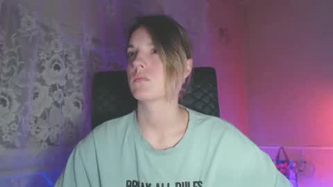 Sonya online show from November 8, 2025, 6:40 pm