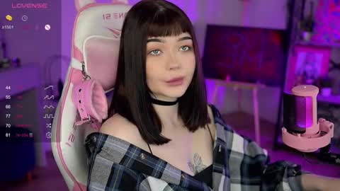 Snapshot of babyroxynill chatting on December 6, 2024, 11:14 pm Nika online show from December 6, 2024, 11:14 pm