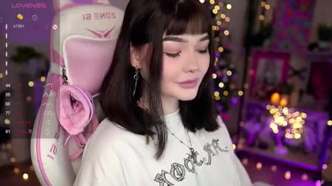 Snapshot of babyroxynill chatting on December 22, 2024, 11:09 pm Nika online show from December 22, 2024, 11:09 pm