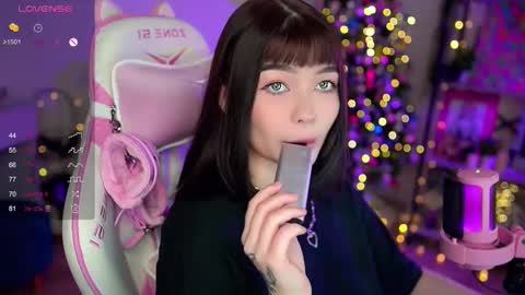 Snapshot of babyroxynill chatting on December 26, 2024, 10:41 pm Nika online show from December 26, 2024, 10:41 pm