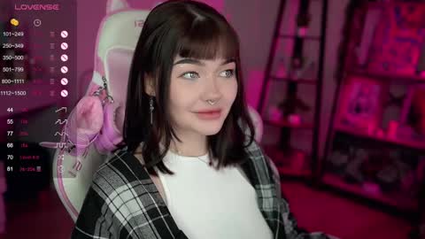 Snapshot of babyroxynill chatting on February 8, 2025, 11:02 pm Nika online show from February 8, 2025, 11:02 pm