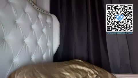babysabrinaxx online show from July 19, 2026, 6:22 pm